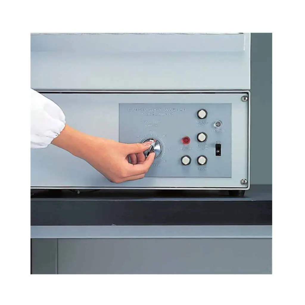 Yamato AW47 Semi-Automatic Glassware Washer.webp